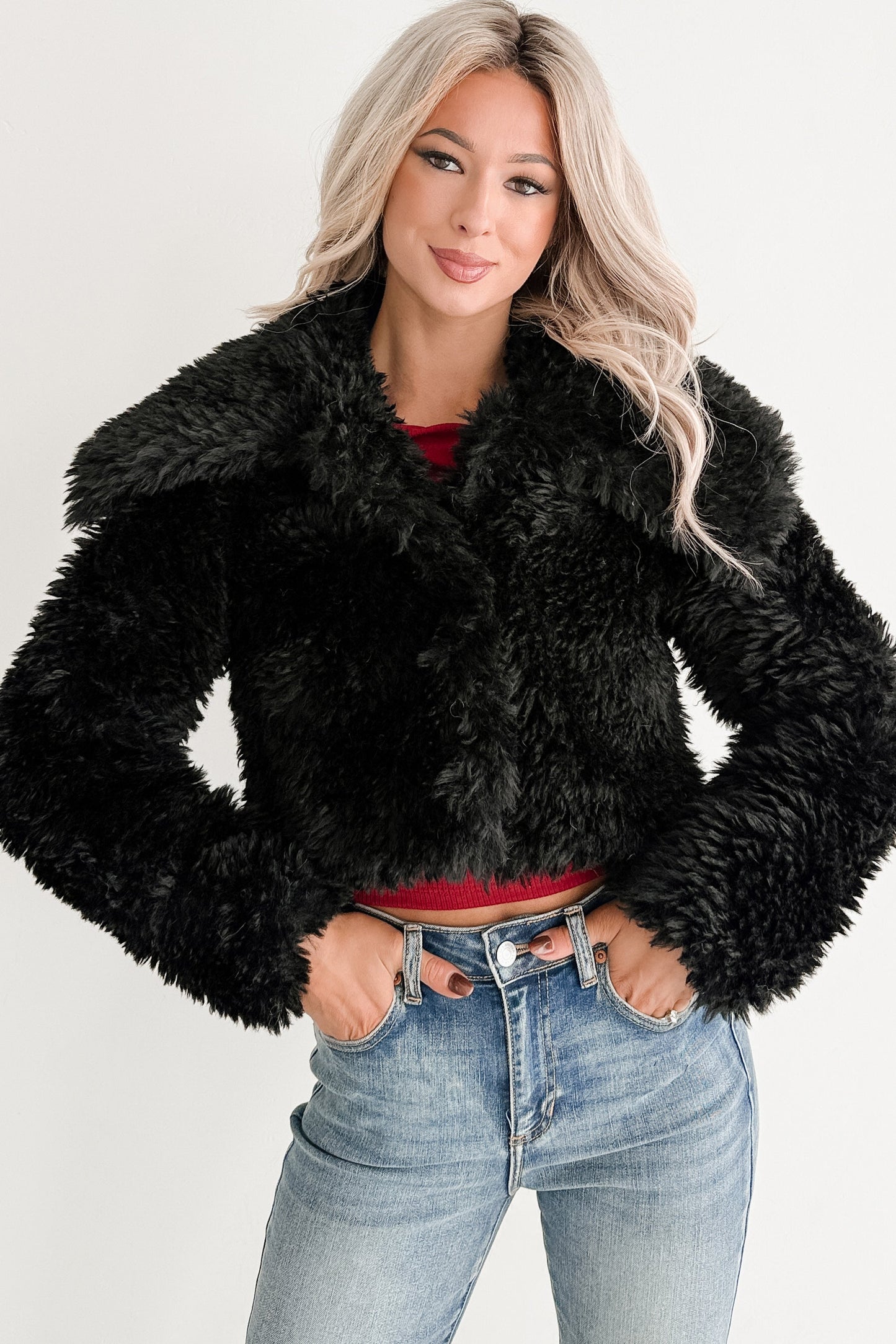 Strong Season Faux Fur Collared Jacket (Black)