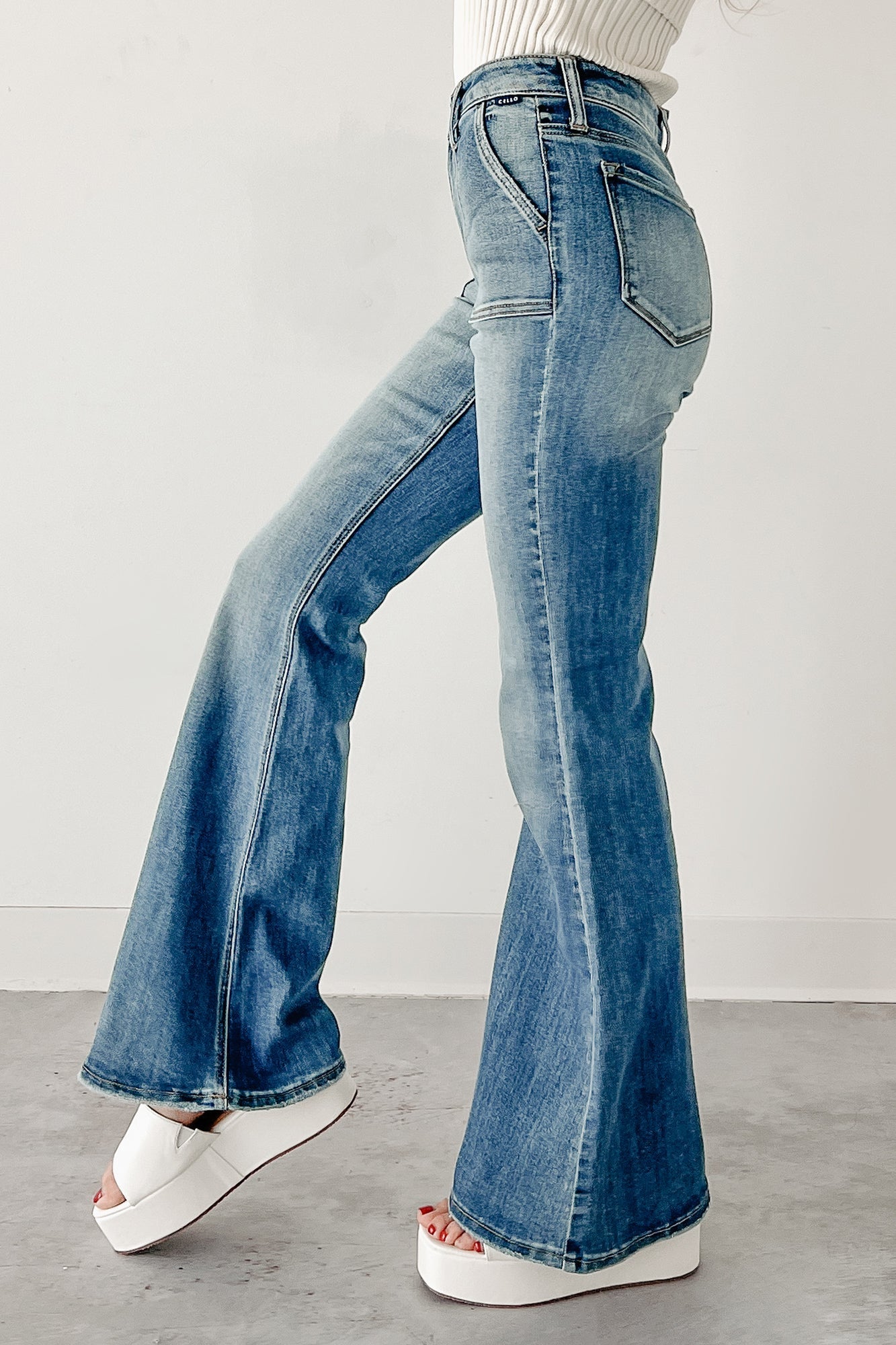 Phoenix High Rise Flare Cello Jeans (Medium)